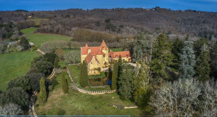 Gîte avec piscine intérieure en Périgord