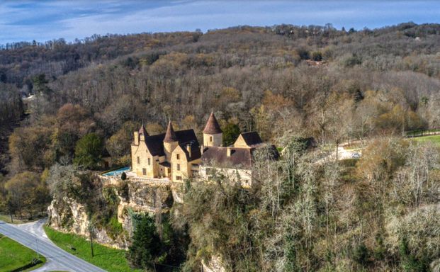 Gîte avec piscine intérieure en Périgord